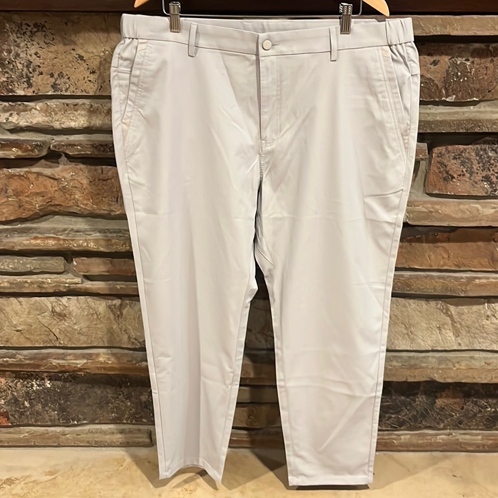 Jack Archer Jetsetter Flat Front Slim Pants in Light Gray